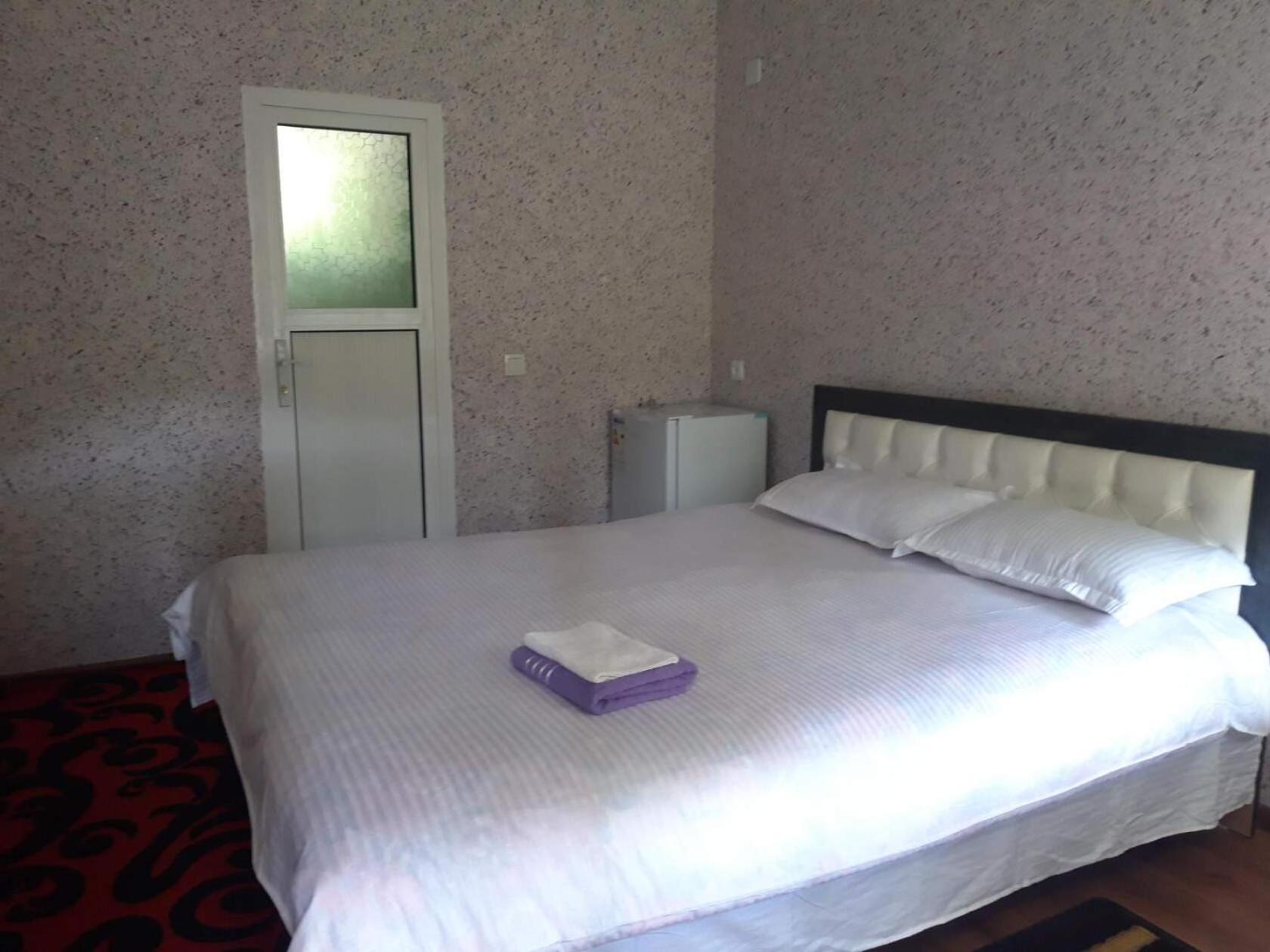 Guest House Sary-Chelek Arkit Pokoj fotografie